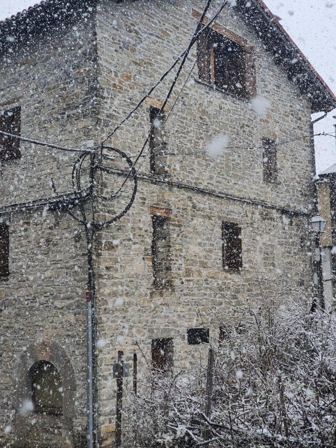 Casa Robelca Villa Biescas  Eksteriør bilde