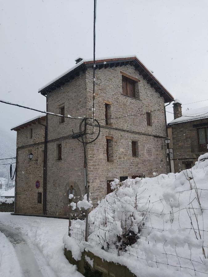 Casa Robelca Villa Biescas  Eksteriør bilde
